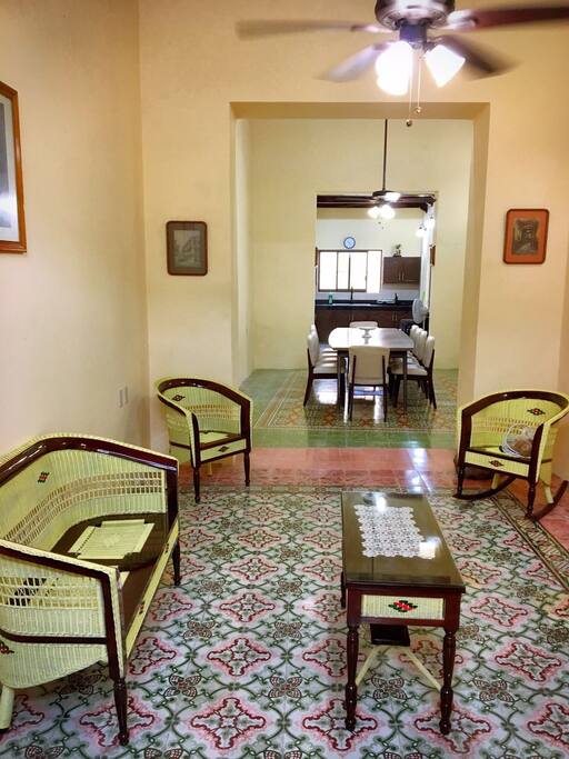 Antesala, Comedor,
Cocina