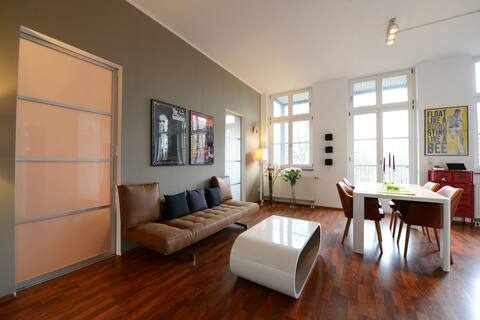 Top performing Airbnb: Business Apartment in Groß Buchholz