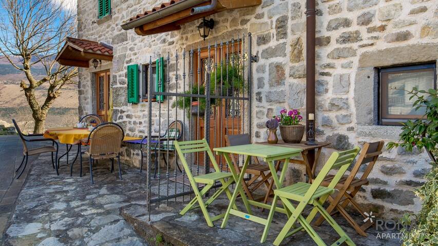 Rona stone house apartment Janja nr. 2