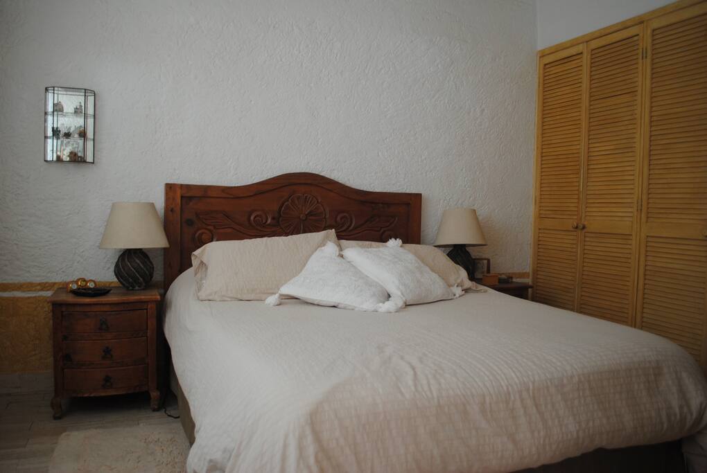 Queen bed