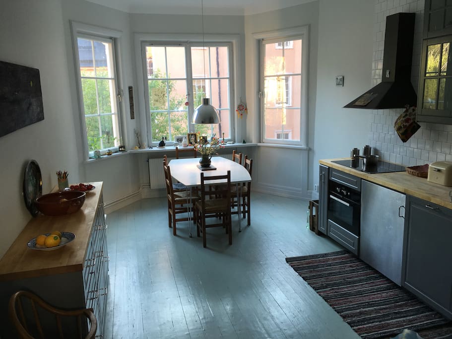 Spacious kitchen with room for 12