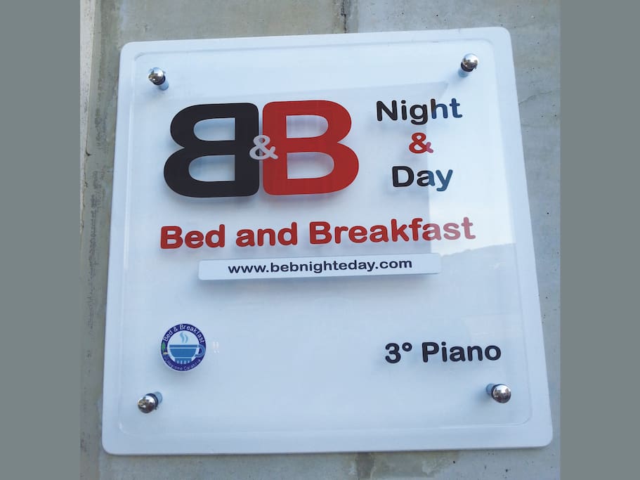Insegna del B&B Night & Day di Cosenza