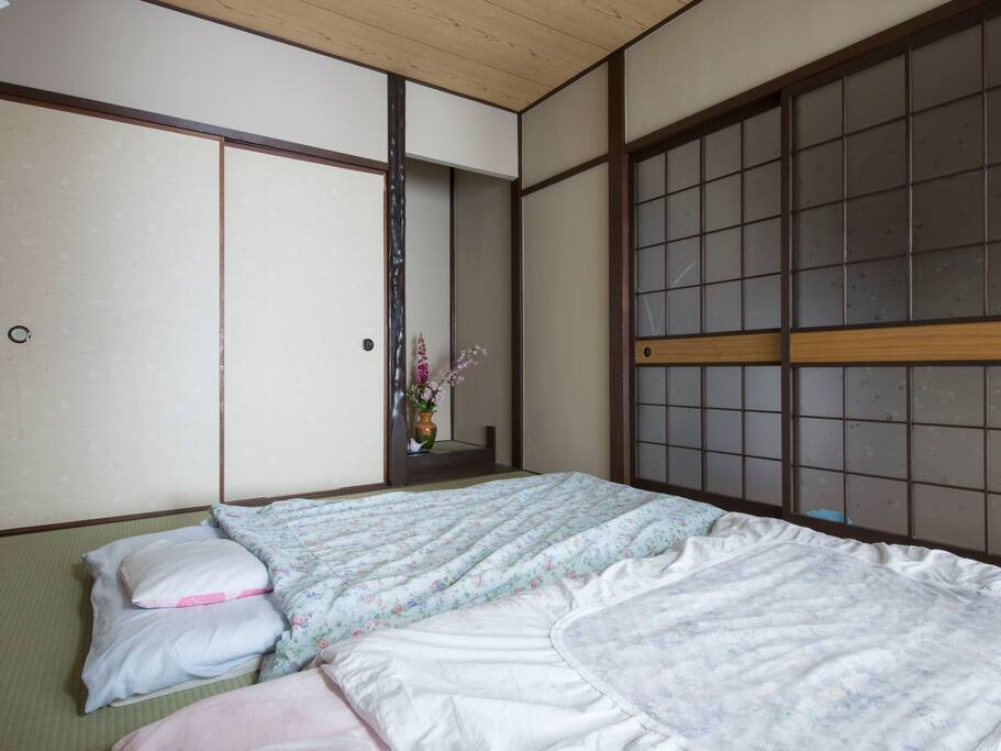 Japanese sleeping style