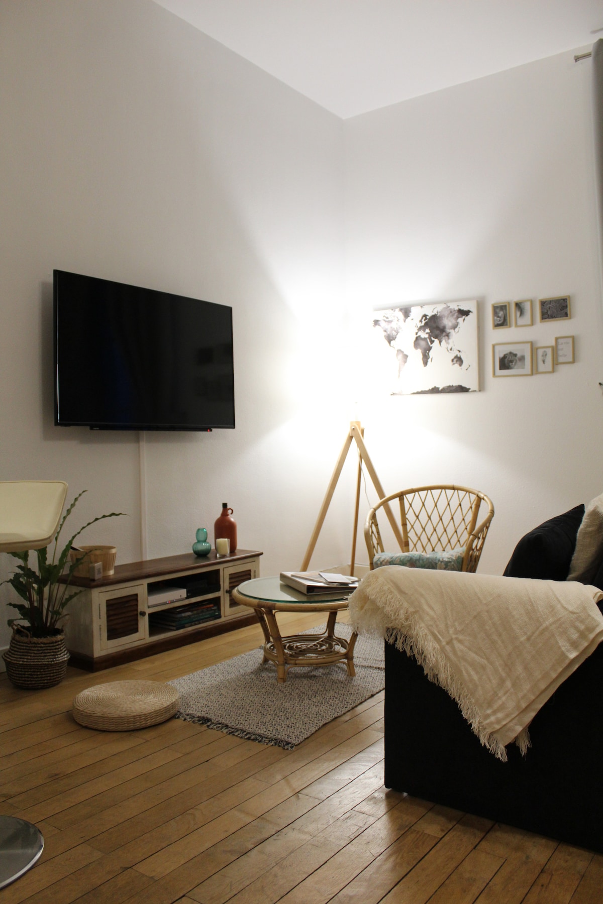 Top performing Airbnb: Apartment breathtaking view of the Loire ! in Saumur
