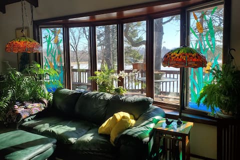 Lakefront,Gazebo,P.Boat:40%AirB&B Fee Reimb