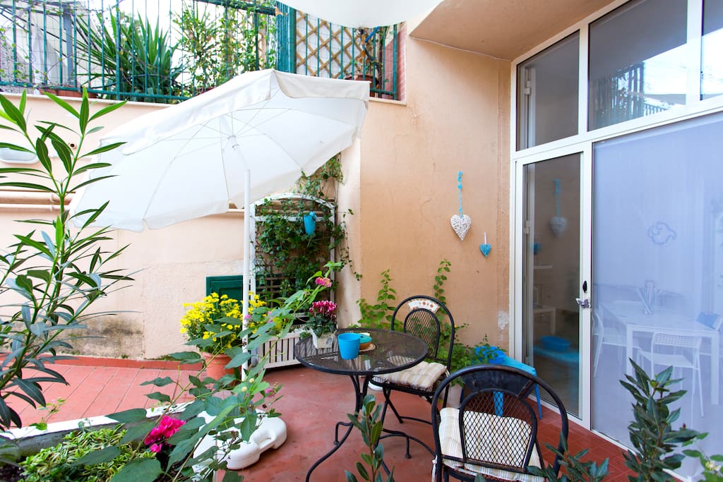 il terrazzo con il giardino