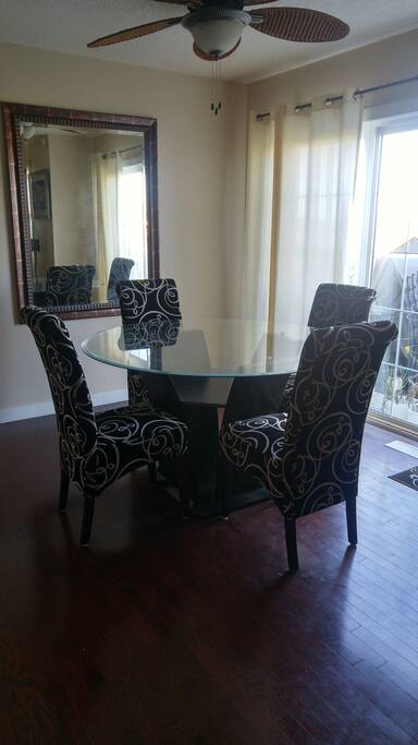 My dine table.