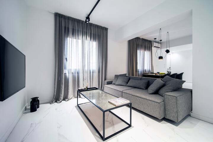 Heritage 404/Luxury Two Bedroom gallery image 3