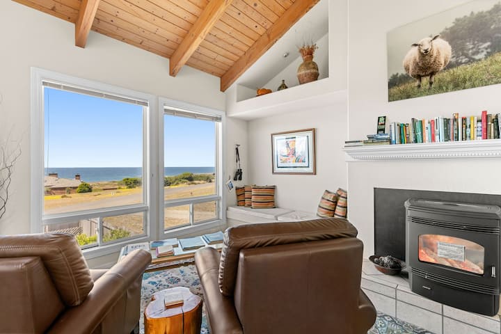 Stunning Views Near Beaches And Bluff - Sea Ranch, CA