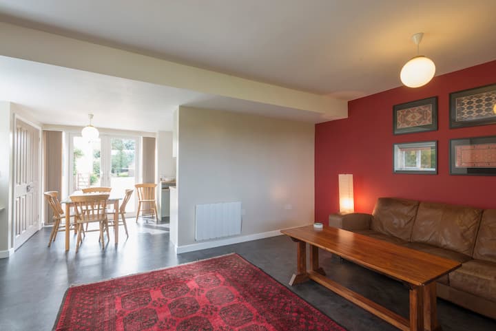 Comfortable Holiday Cottage With Country Views. - Norfolk