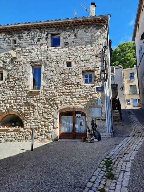 Historic 80 m2 townhouse