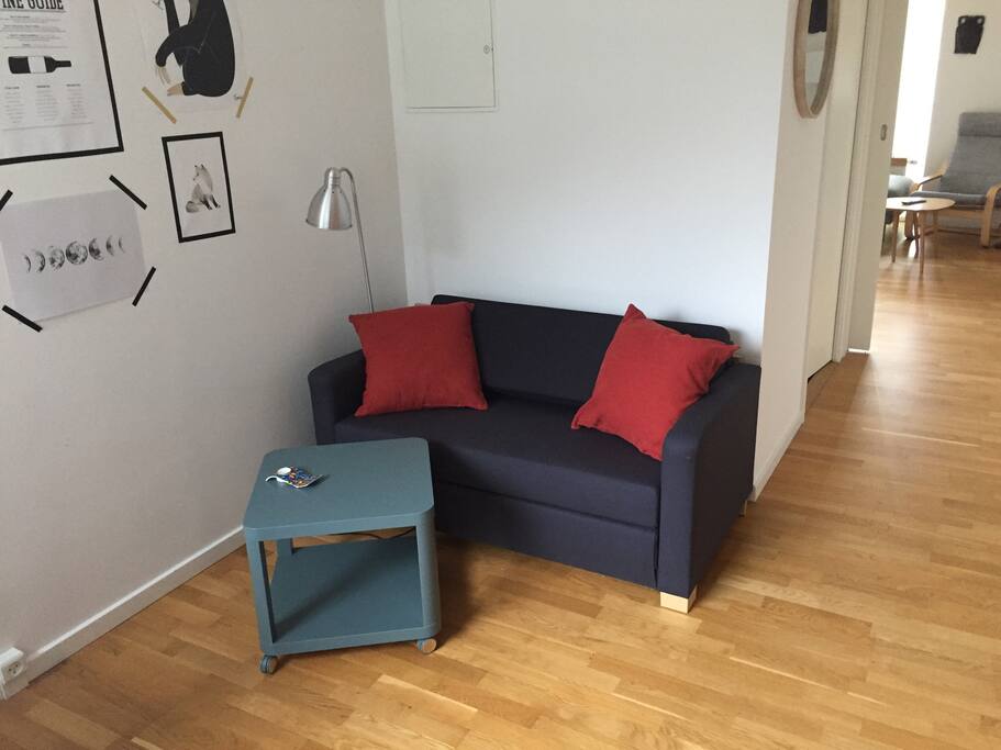 Guest room with a double sofabed.