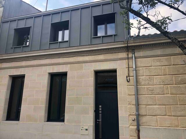 Belle maison de famille avec jardin & piscine gallery image 3