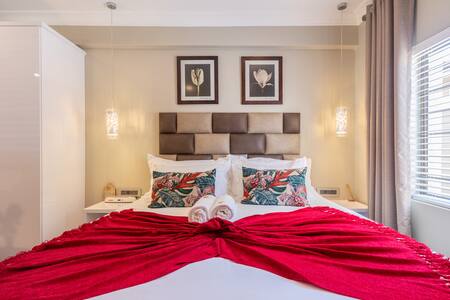 La Posada - Tuscan Stunner in Umhlanga