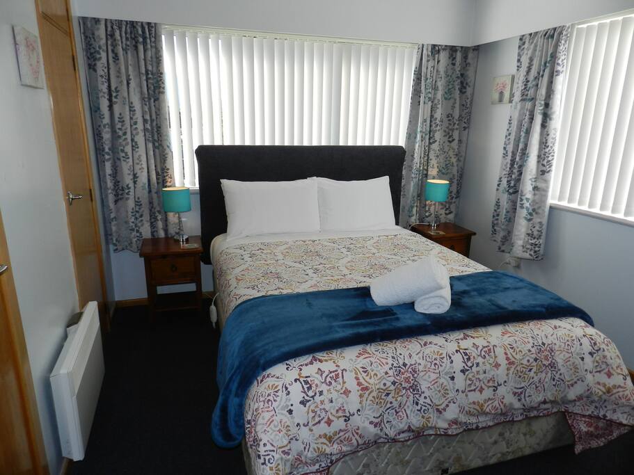Queen sized bed in both bedrooms.
