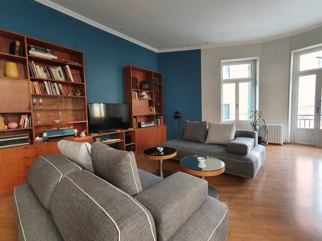 Neoclassical House in the Heart of Athens gallery image 4