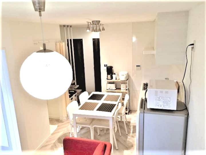 STAYBB OSAKA Dekijima Guest House｜20mins to Namba Houses for Rent in