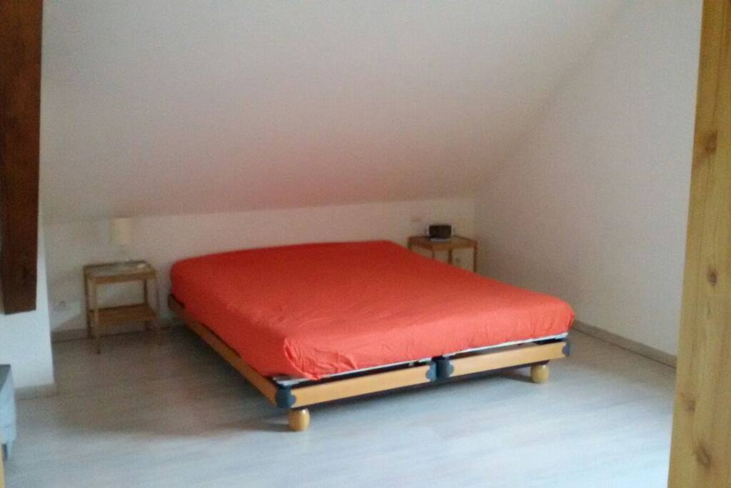 chambre 1 couchage 160x190