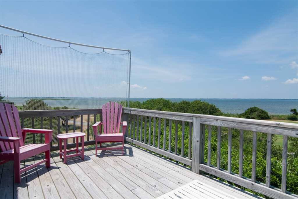 B24: Sound Choice | Top Level Sun Deck