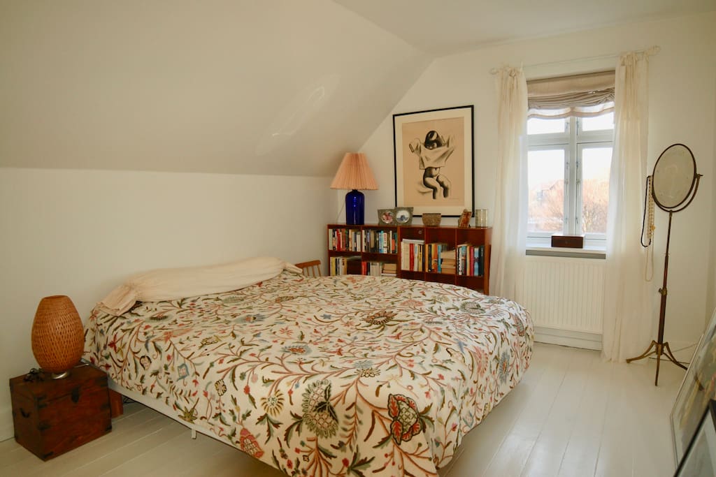 Master bedroom.