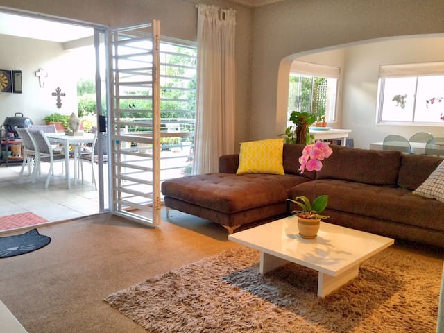 Camps Bay 3 Bed Apartment