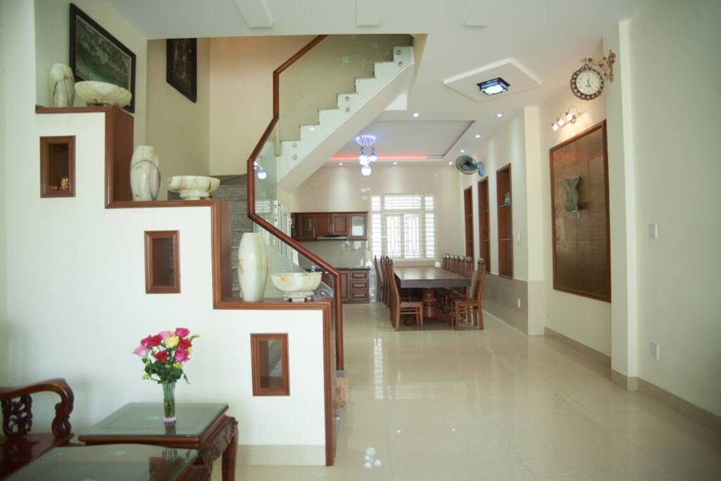 Wellcome to Tin House.