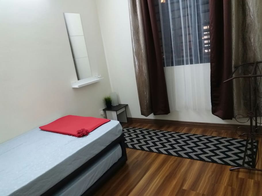 Bedroom 3 - Single bad with pull out.