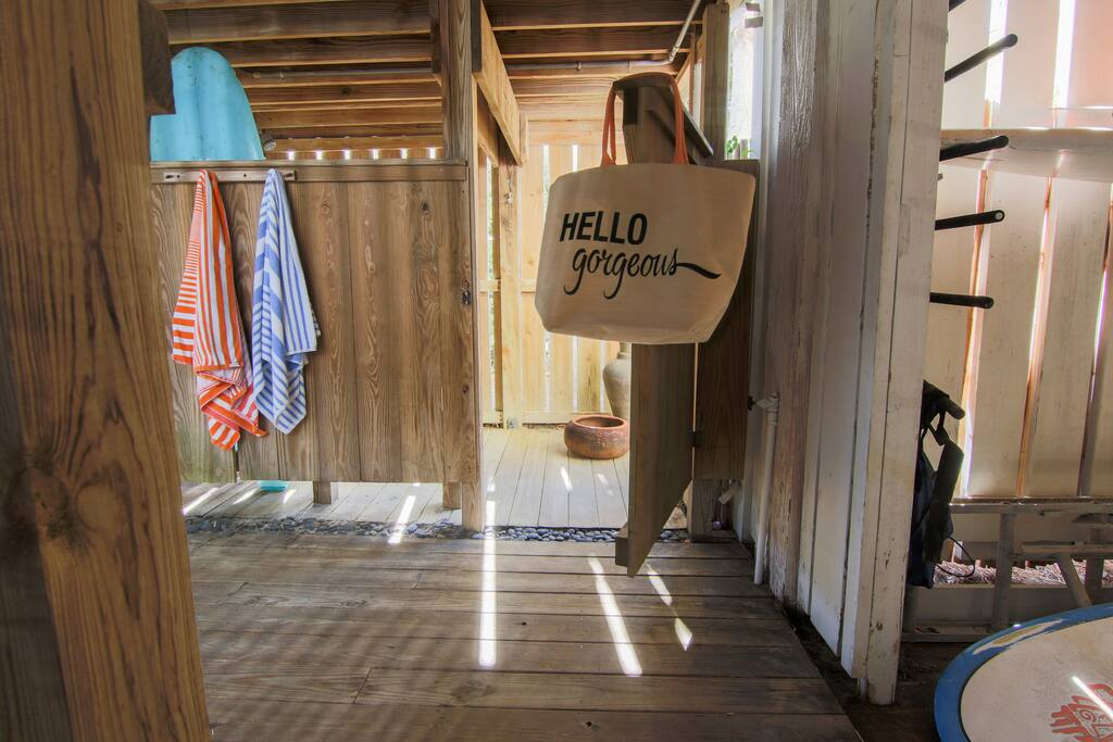 Private Outdoor Shower for 2