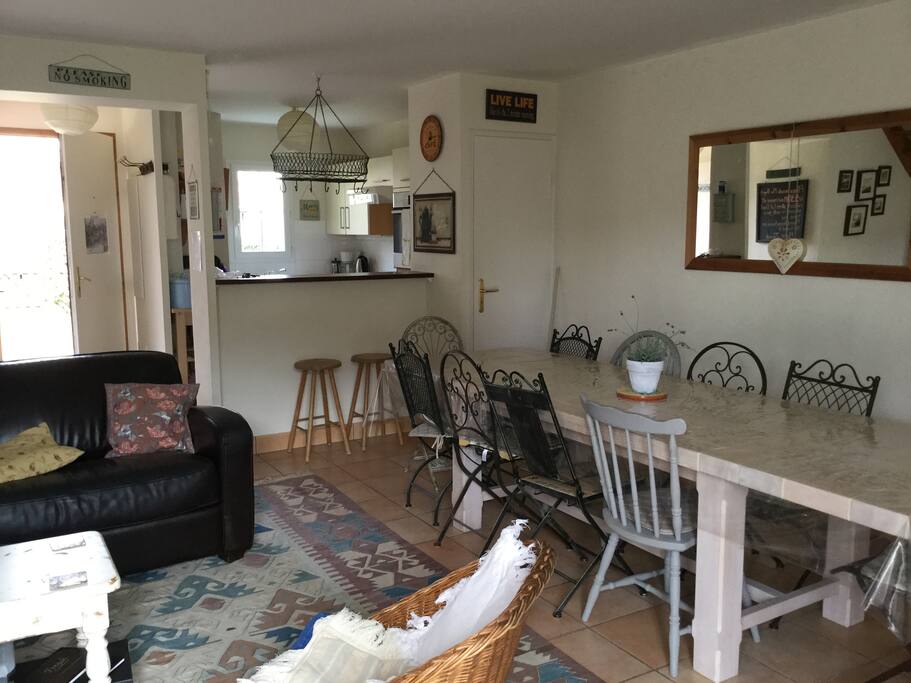 lounge Dinning area