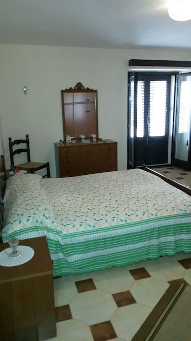 Camera da letto matrimoniale