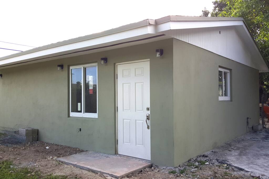 Guest house is currently under construction. More pics coming in January!