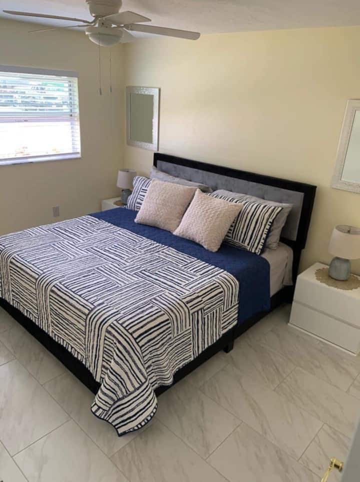 Veľká manželská posteľ