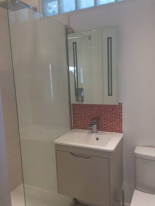 Master ensuite