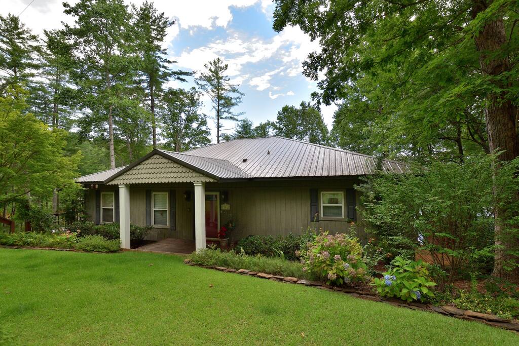 Charming Cottage Style