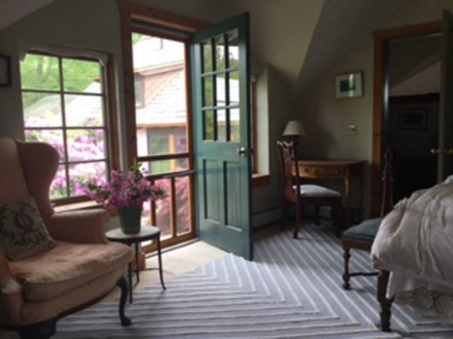 Private Bedroom Opens to Japanese styled couryard