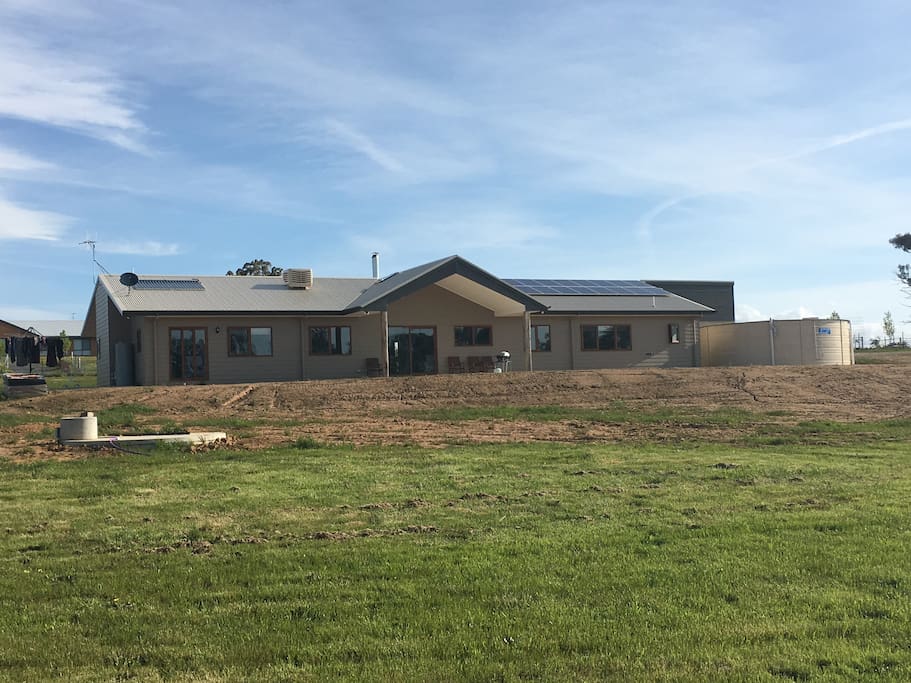 Beautiful brand new country home in the heart of Australia's cool climate wine region.
