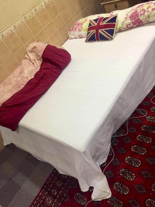 Sofa bed - wonderful & comfy!