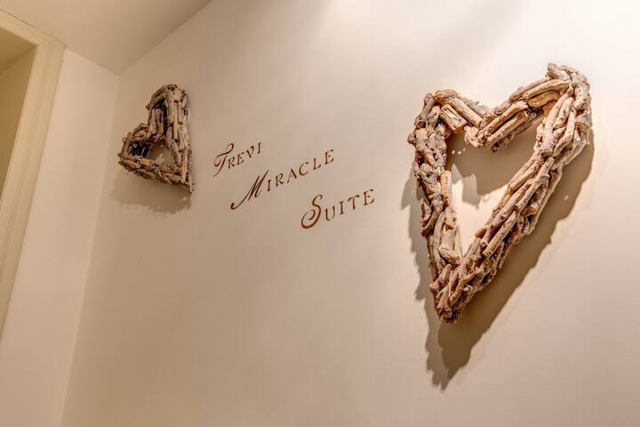 Trevi Miracle Suite gallery image 3