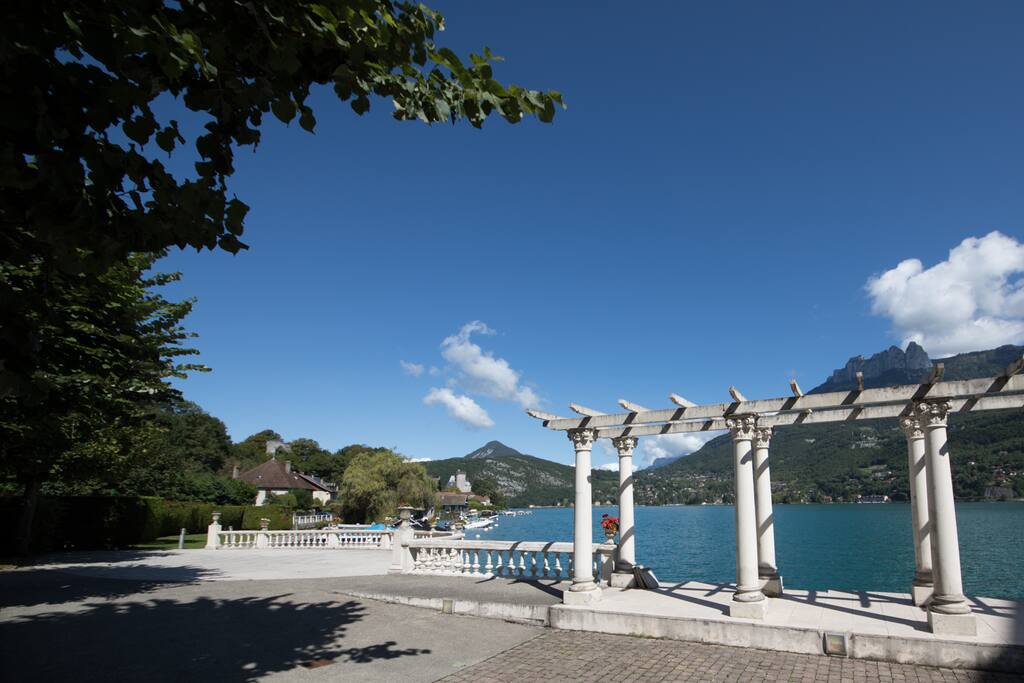 Residence Lake Access