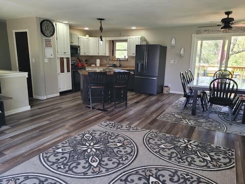 4 bedroom country getaway on 7 acres