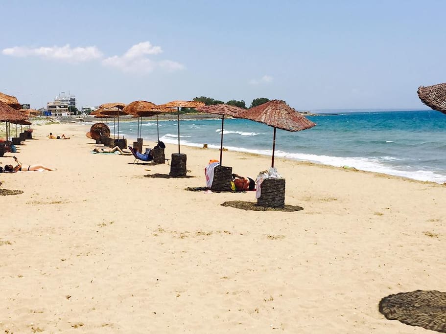 Beach. (maximum 2 minutes of walking distance)