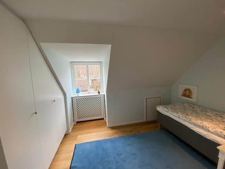 חדר שינה 2 
90 מיטה