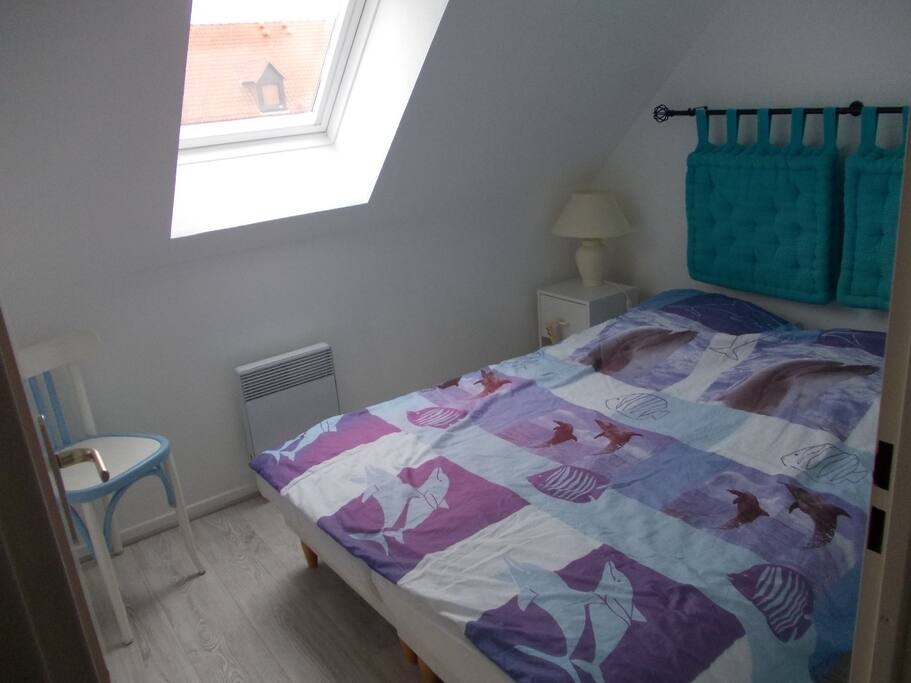 chambre 1 avec porte