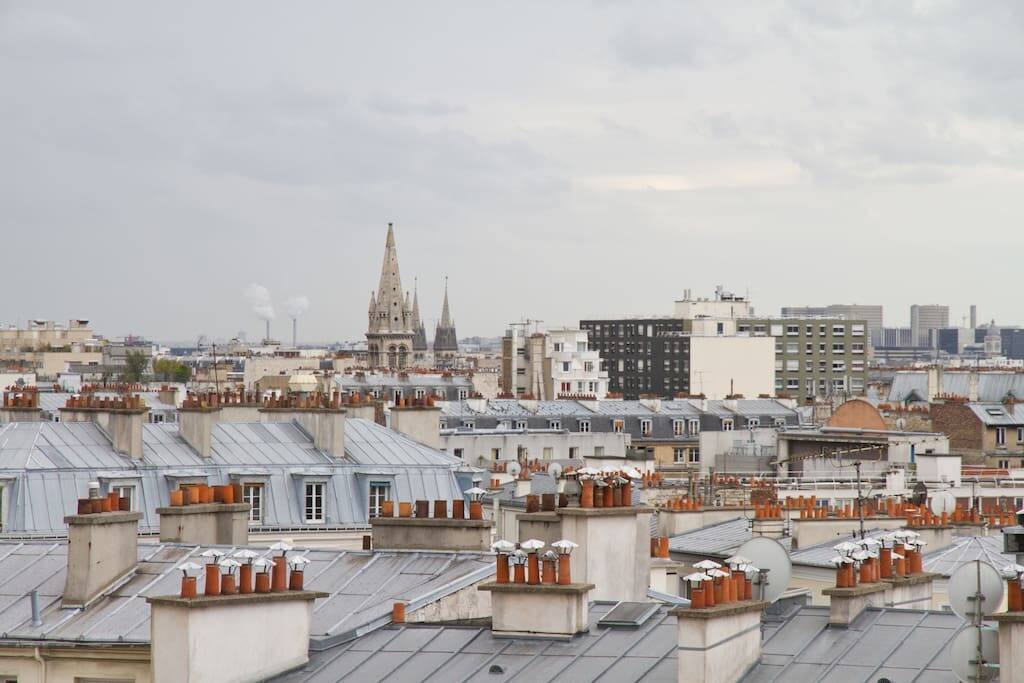 Au dessus des toits de Paris