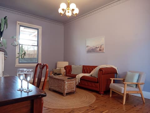 The Blue Sky House - 2 b/room, 3 bed home.