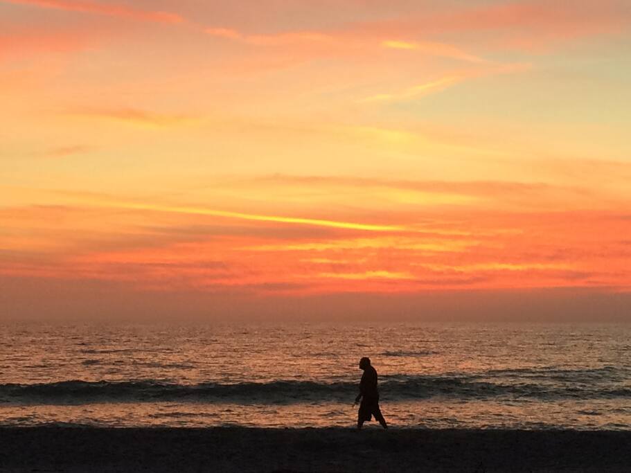 Gorgeous Sunsets EVERY NIGHT!