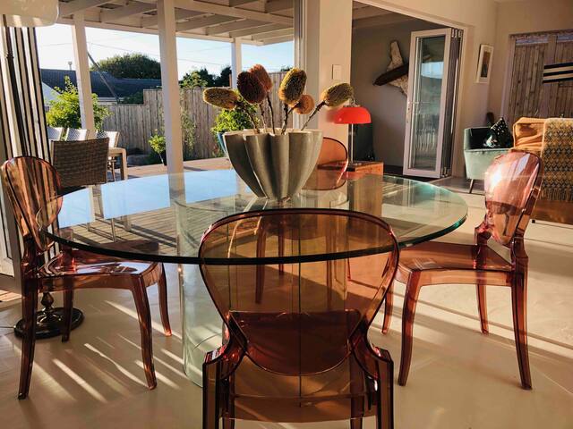 Stunning coastal retreat with pool and sea views gallery image 4