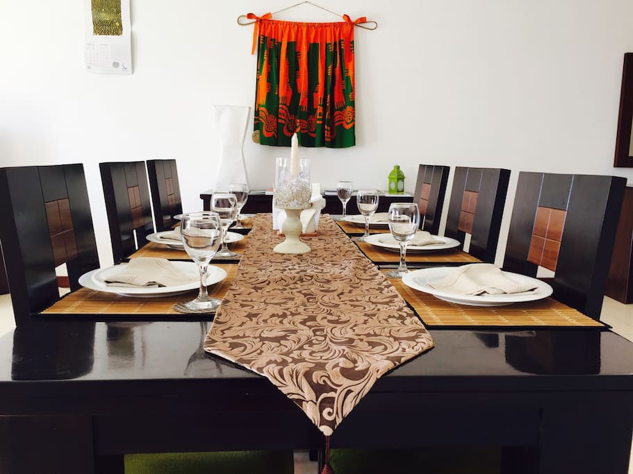 DINING TABLE