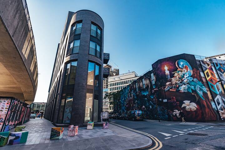 Beautiful, modern, air-conditioned, Shoreditch gallery image 4