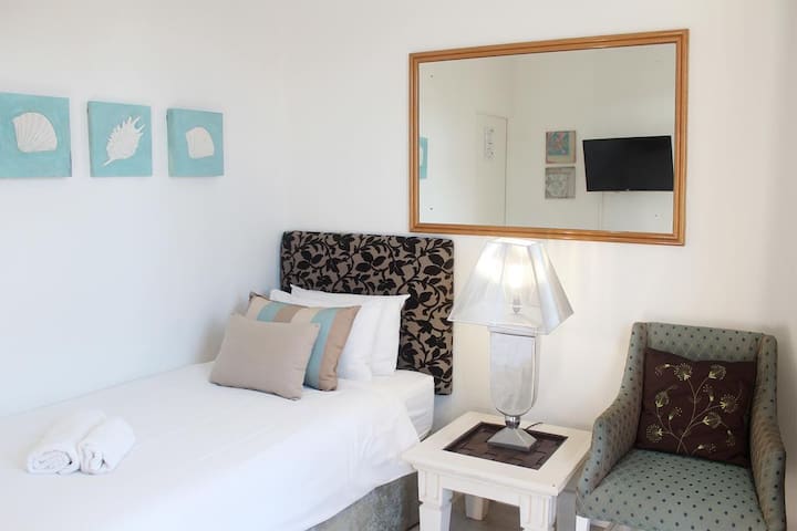 Oceans Hotel managed Airbnb listing 3